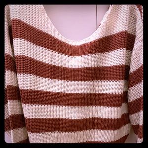 Brand new! FAVLUX Twist back sweater size M